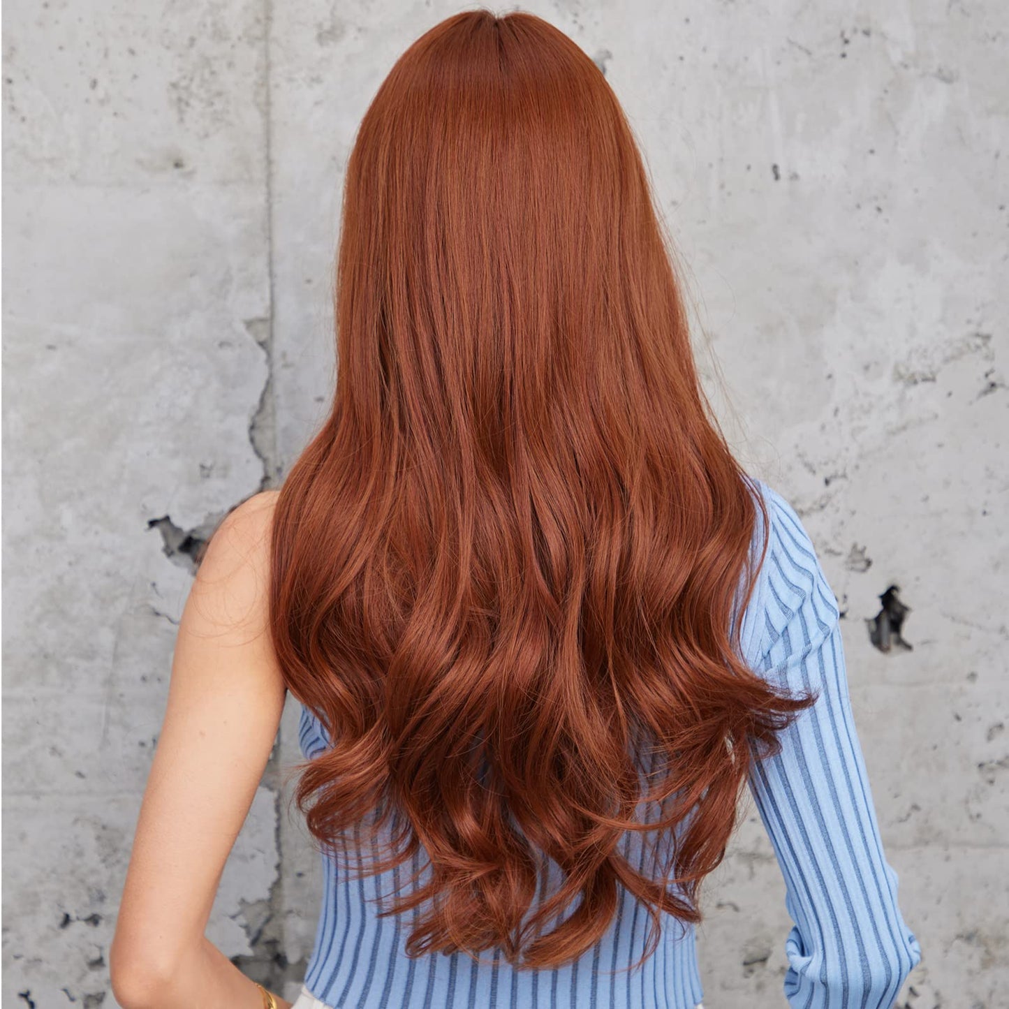 HAIRCUBE Auburn Wigs with Bangs Synthetic Women's Wig Long Wavy Layered Heat-Resistant Wig for Daily Use Natural and comfortable