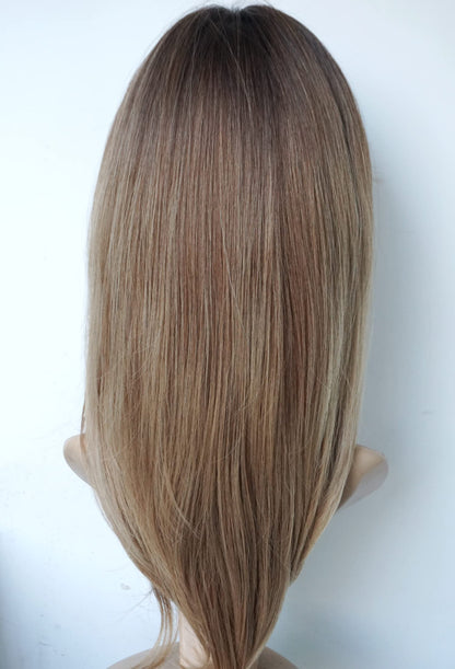 Long Layered Ombre Brown wig Synthetic Hair Fiber Highlight Multicolor Wigs for White Women (Ombre Brown)
