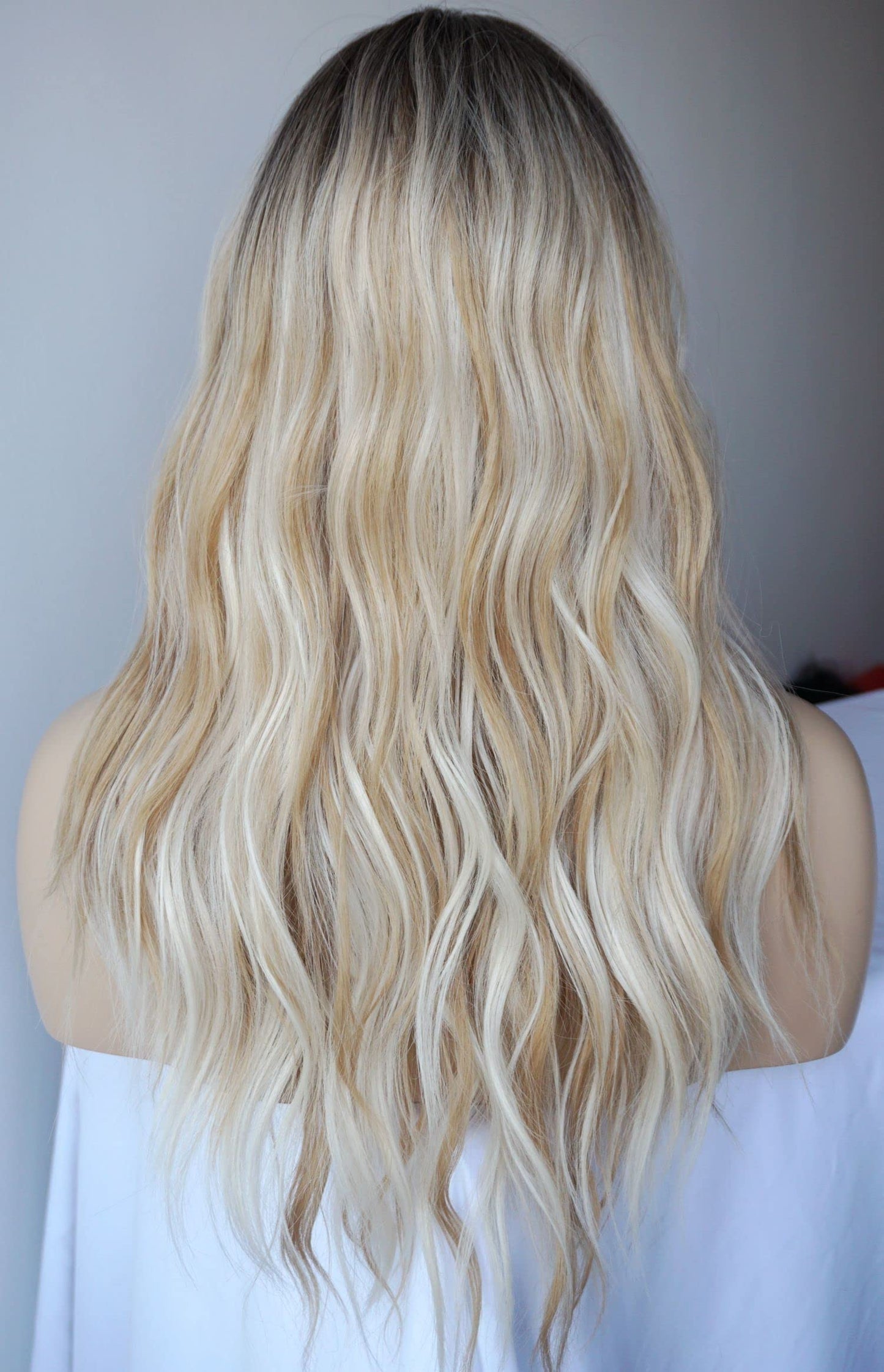 Long Blonde Wig for Women Wolf Tail cut wig Synthetic Hair Blonde Ombre with white Highlight Wigs for White Women (Blonde Highlight)