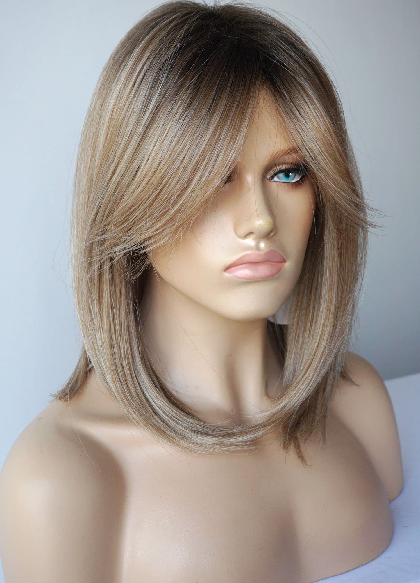 Wigs for white women blonde bob wig medium length wigs for women persma skin part blonde with dark roots Synthetic wig for white Women (Blobde mixed bob)